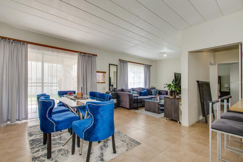 2 Bedroom Property for Sale in Morningside Gauteng