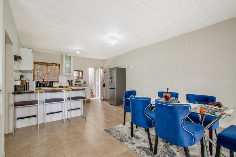2 Bedroom Property for Sale in Morningside Gauteng
