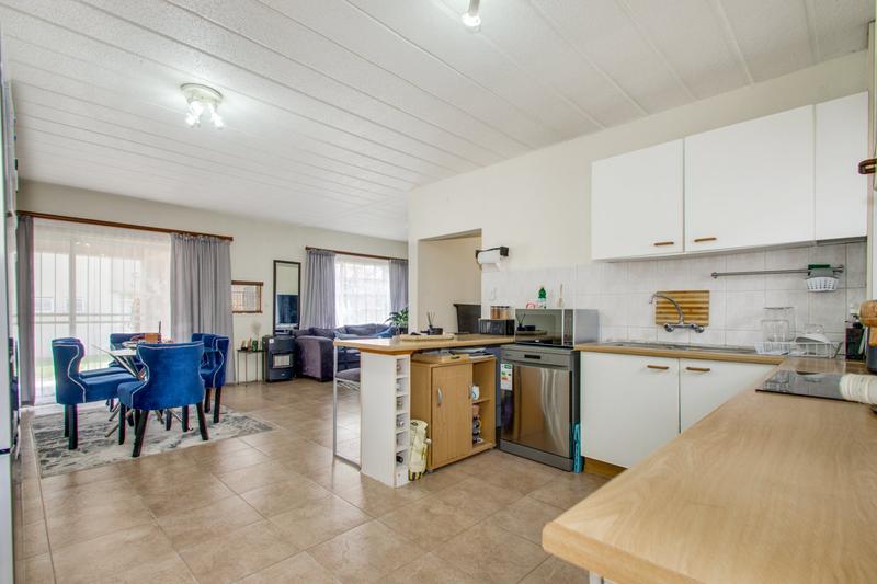 2 Bedroom Property for Sale in Morningside Gauteng