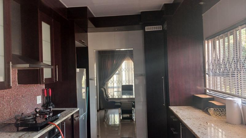 4 Bedroom Property for Sale in Clayville Gauteng