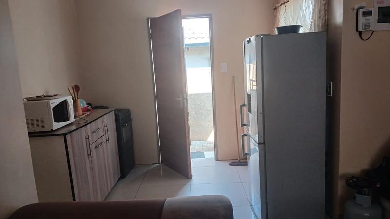 3 Bedroom Property for Sale in Clayville Gauteng