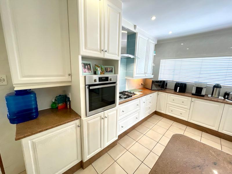 6 Bedroom Property for Sale in Noordheuwel Gauteng