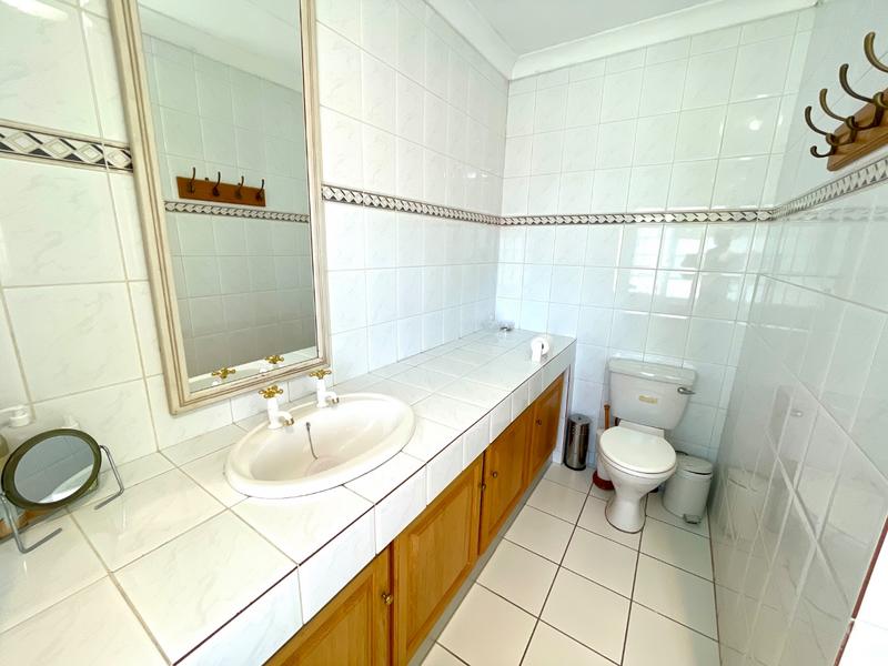 6 Bedroom Property for Sale in Noordheuwel Gauteng