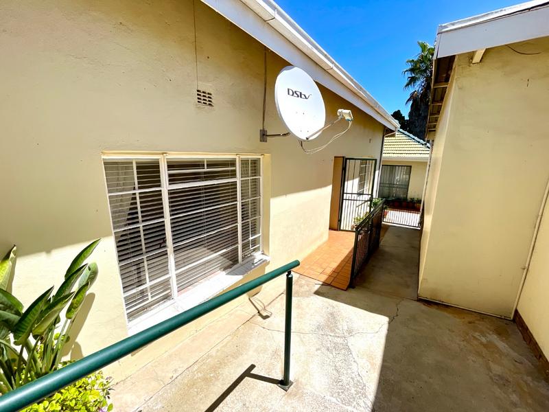 6 Bedroom Property for Sale in Noordheuwel Gauteng