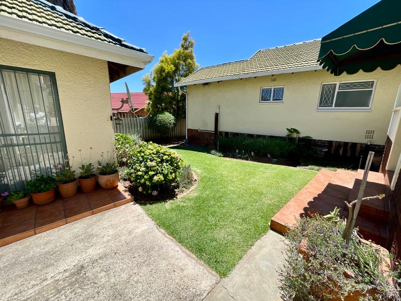 6 Bedroom Property for Sale in Noordheuwel Gauteng