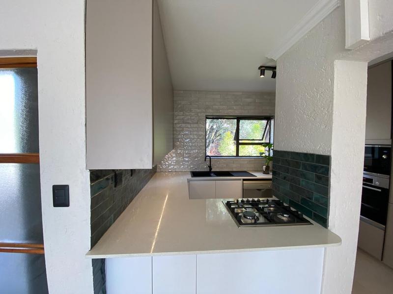 2 Bedroom Property for Sale in Waterkloof A H Gauteng
