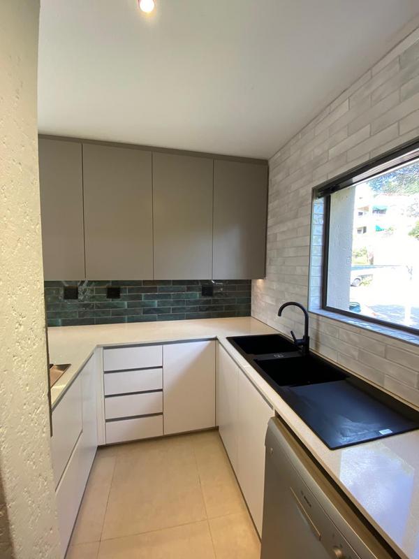 2 Bedroom Property for Sale in Waterkloof A H Gauteng