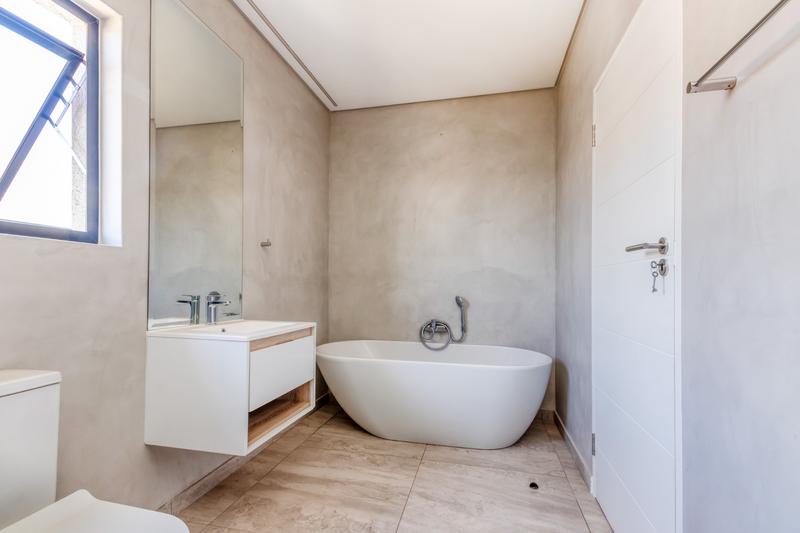 3 Bedroom Property for Sale in Carlswald Gauteng