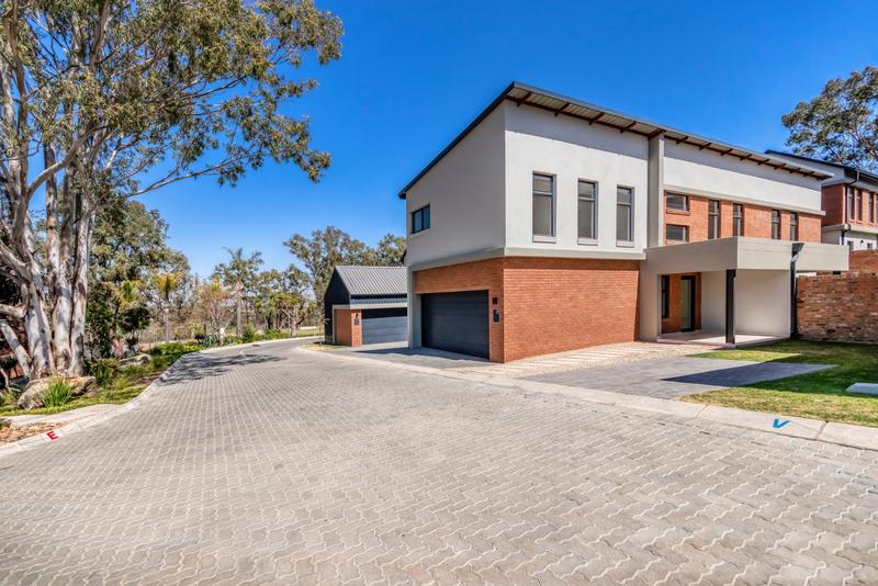 3 Bedroom Property for Sale in Carlswald Gauteng