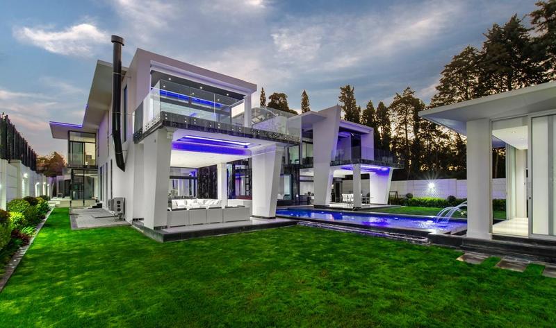 9 Bedroom Property for Sale in Bryanston Gauteng