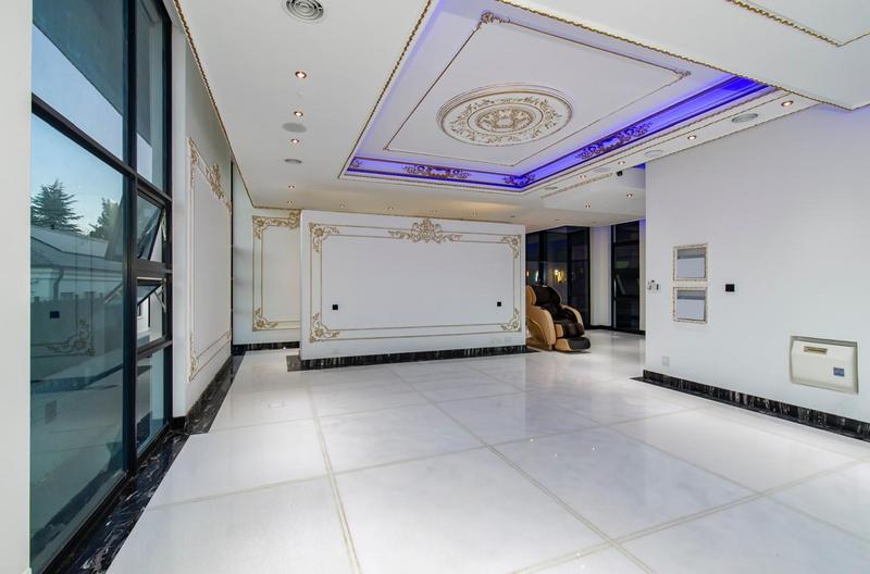 9 Bedroom Property for Sale in Bryanston Gauteng
