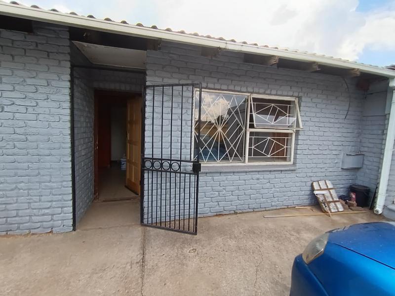 To Let 3 Bedroom Property for Rent in Danville Gauteng