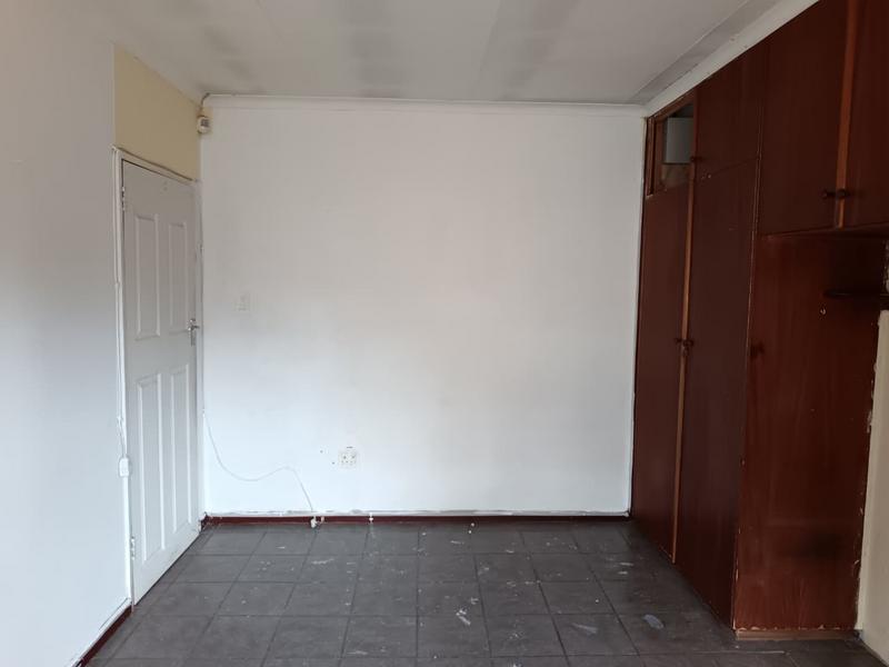 To Let 3 Bedroom Property for Rent in Danville Gauteng
