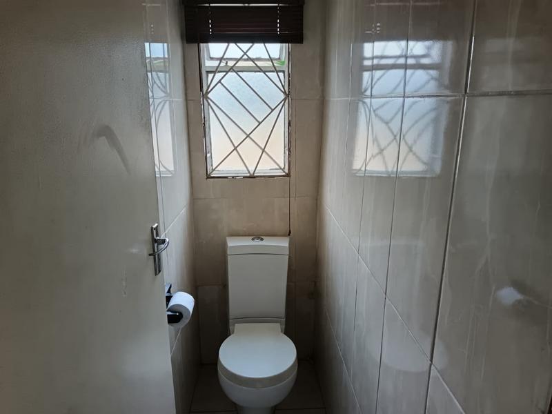 To Let 3 Bedroom Property for Rent in Danville Gauteng