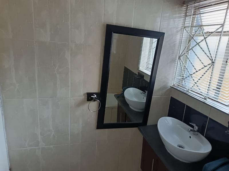 To Let 3 Bedroom Property for Rent in Danville Gauteng