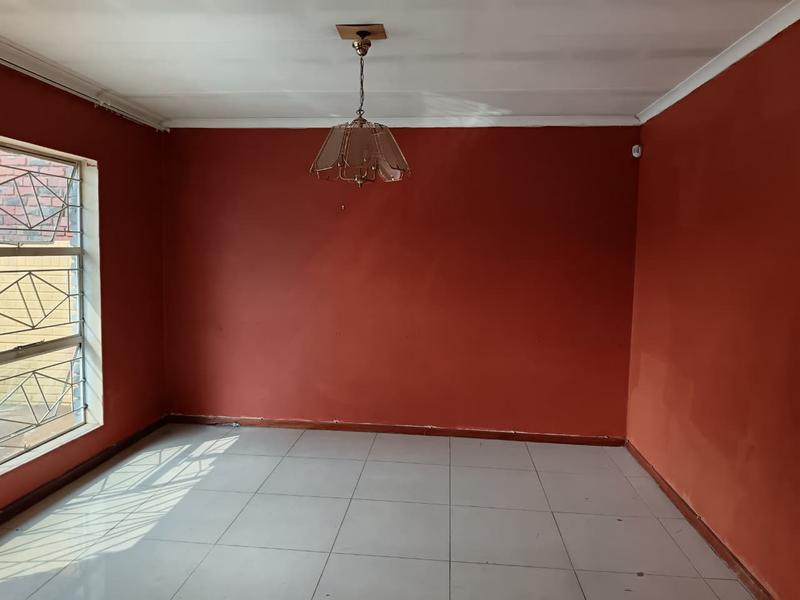To Let 3 Bedroom Property for Rent in Danville Gauteng
