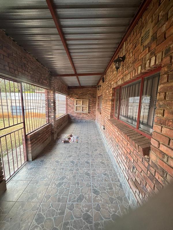 5 Bedroom Property for Sale in Pretoria North Gauteng