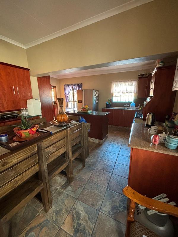 5 Bedroom Property for Sale in Pretoria North Gauteng