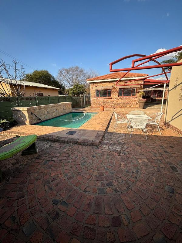 5 Bedroom Property for Sale in Pretoria North Gauteng
