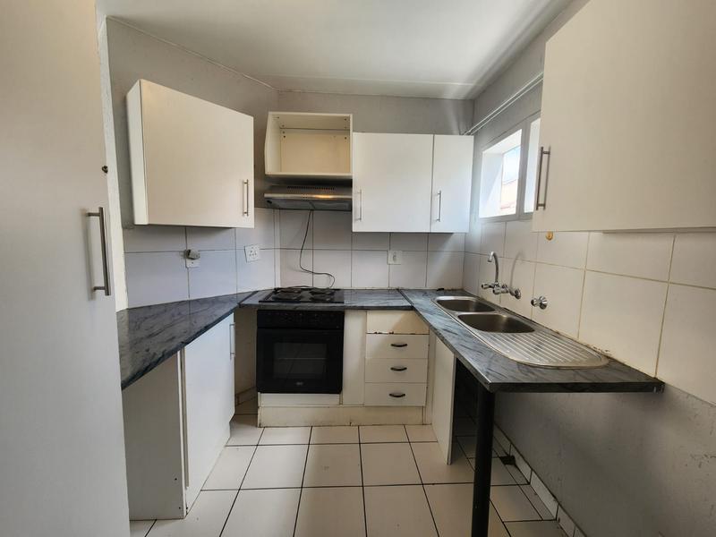 To Let 2 Bedroom Property for Rent in Bromhof Gauteng