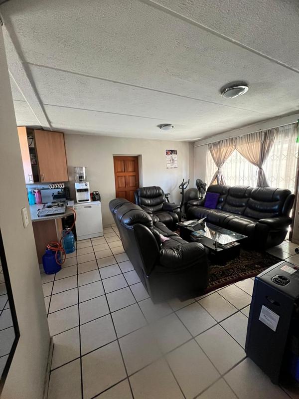 To Let 2 Bedroom Property for Rent in Vanderbijlpark SE 4 Gauteng