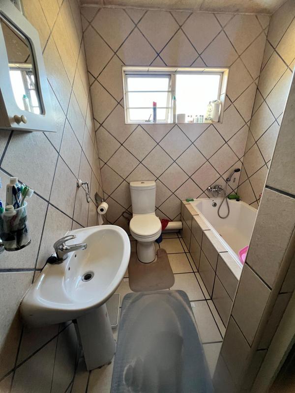To Let 2 Bedroom Property for Rent in Vanderbijlpark SE 4 Gauteng