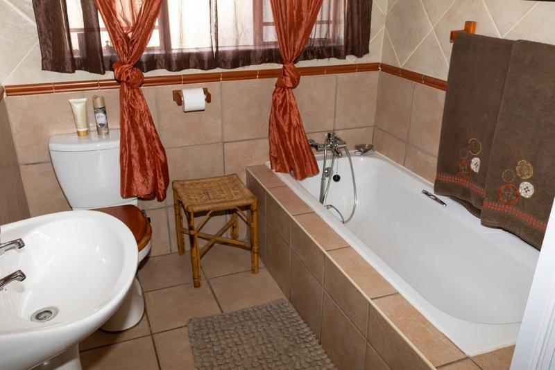 4 Bedroom Property for Sale in Bougainvillea Estate Gauteng