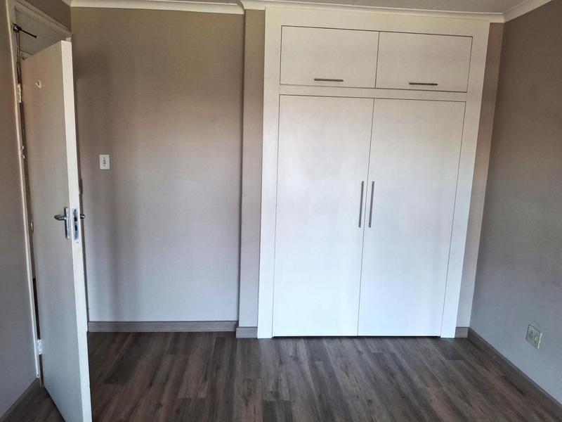 To Let 4 Bedroom Property for Rent in Parkmore Gauteng