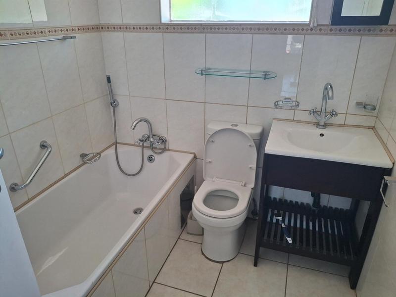 To Let 4 Bedroom Property for Rent in Parkmore Gauteng