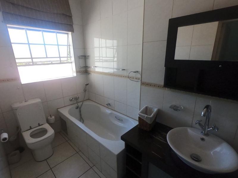 To Let 4 Bedroom Property for Rent in Parkmore Gauteng