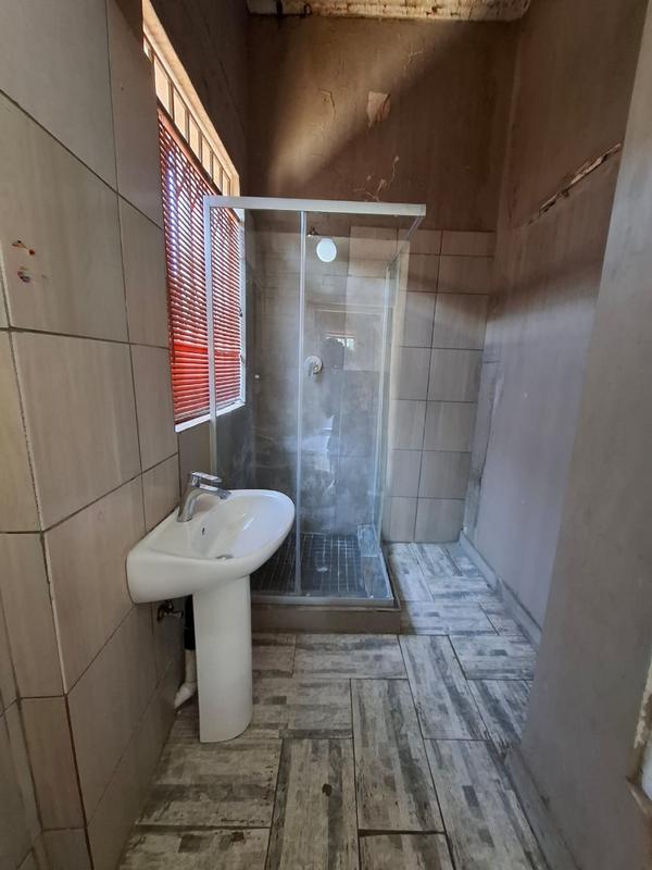 To Let 0 Bedroom Property for Rent in Roodepoort Central Gauteng