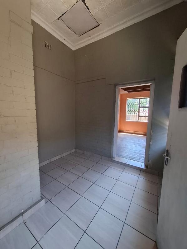 To Let 0 Bedroom Property for Rent in Roodepoort Central Gauteng