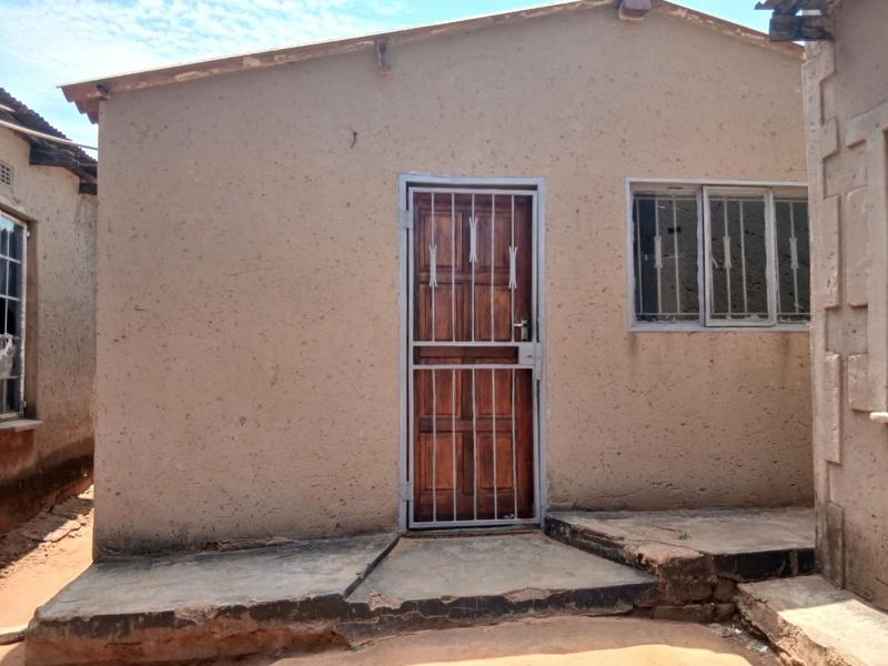 1 Bedroom Property for Sale in Bram Fischerville Gauteng