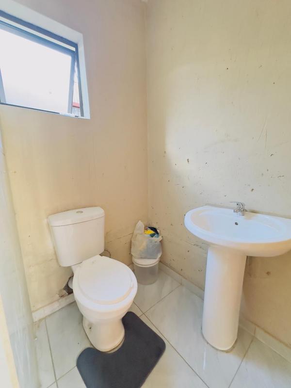 2 Bedroom Property for Sale in Coronationville Gauteng