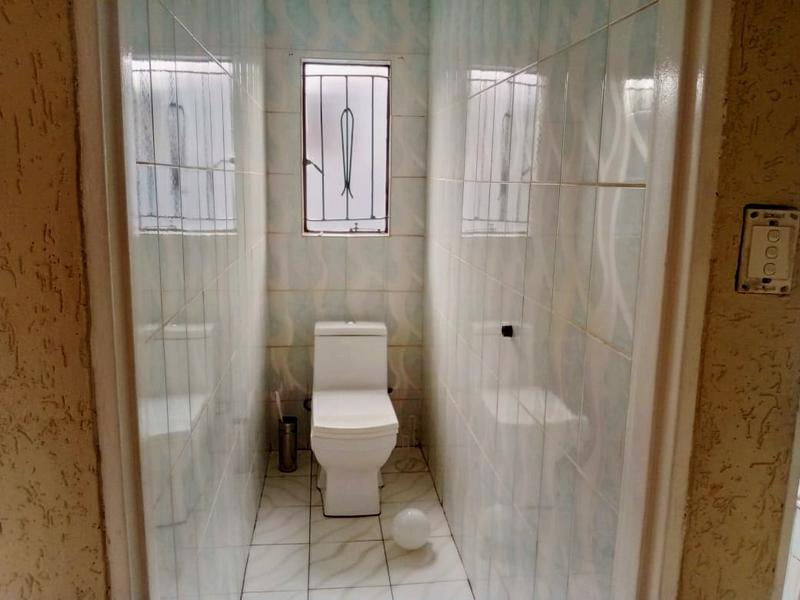 4 Bedroom Property for Sale in Protea Glen Gauteng