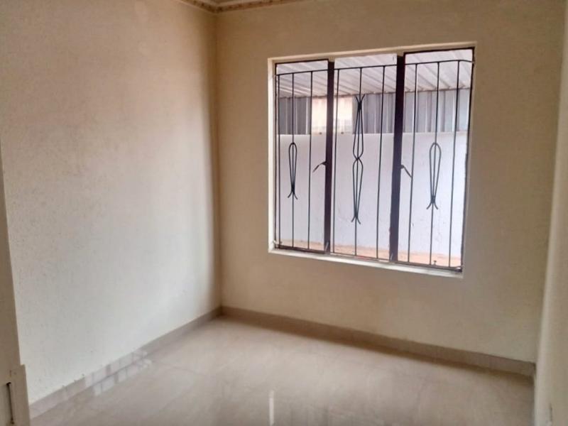 4 Bedroom Property for Sale in Protea Glen Gauteng