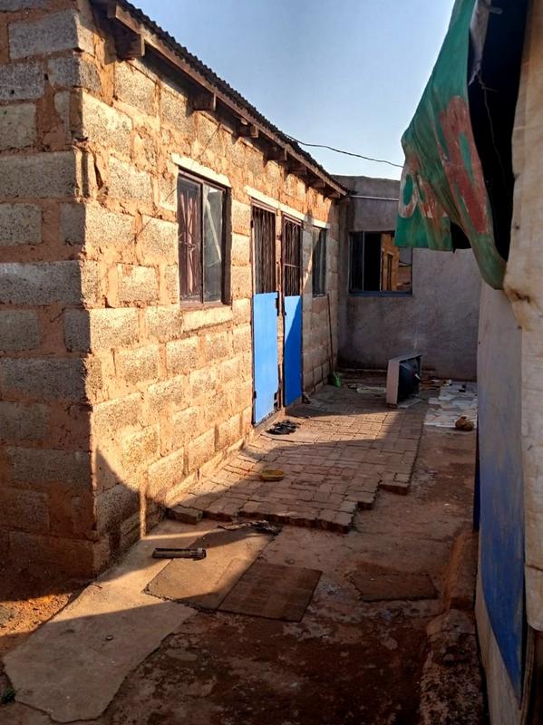 2 Bedroom Property for Sale in Roodekop Gauteng