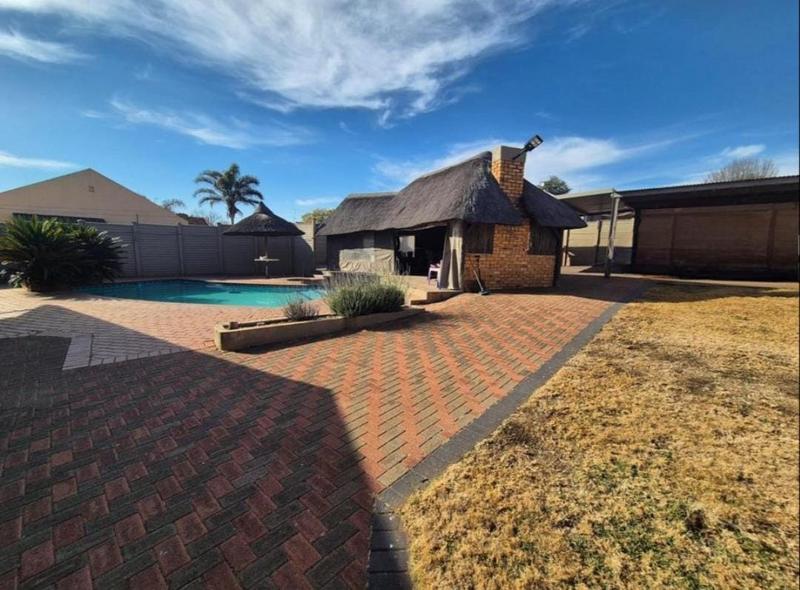 4 Bedroom Property for Sale in Green Hills Gauteng