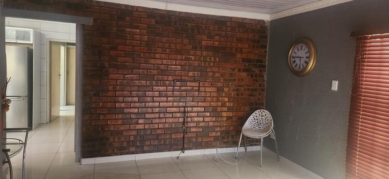 3 Bedroom Property for Sale in Protea North Gauteng