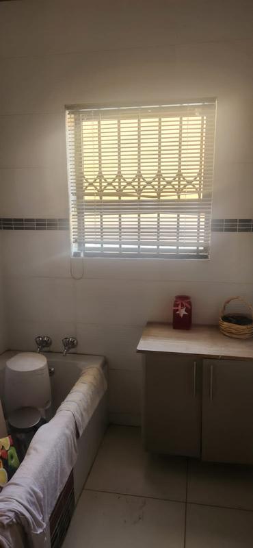 3 Bedroom Property for Sale in Protea North Gauteng