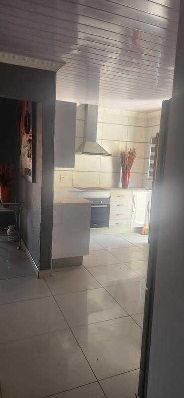 3 Bedroom Property for Sale in Protea North Gauteng