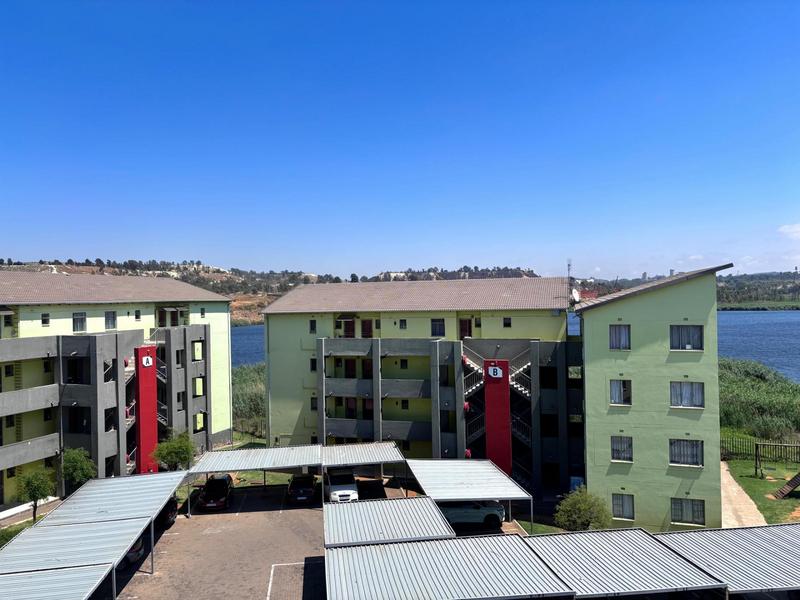 To Let 2 Bedroom Property for Rent in Fleurhof Gauteng