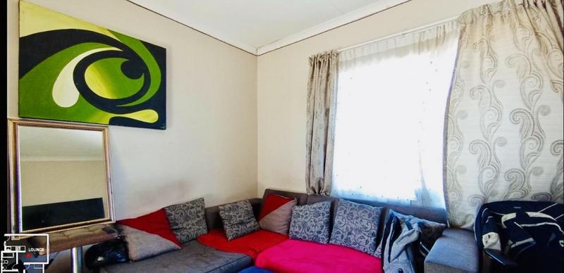 To Let 2 Bedroom Property for Rent in Fleurhof Gauteng