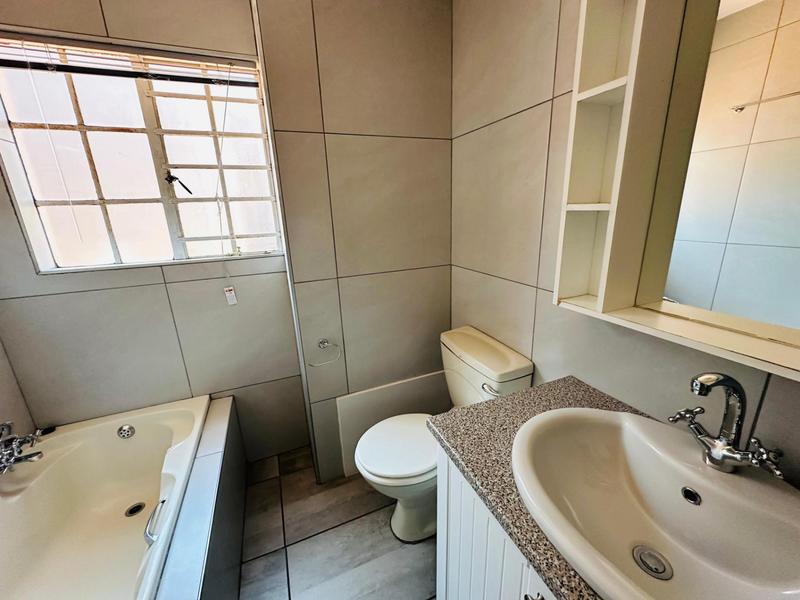 2 Bedroom Property for Sale in Lambton Gauteng