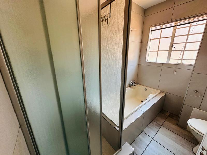 2 Bedroom Property for Sale in Lambton Gauteng