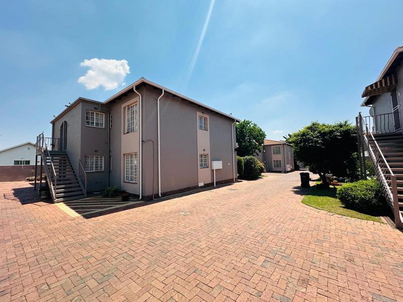 2 Bedroom Property for Sale in Lambton Gauteng