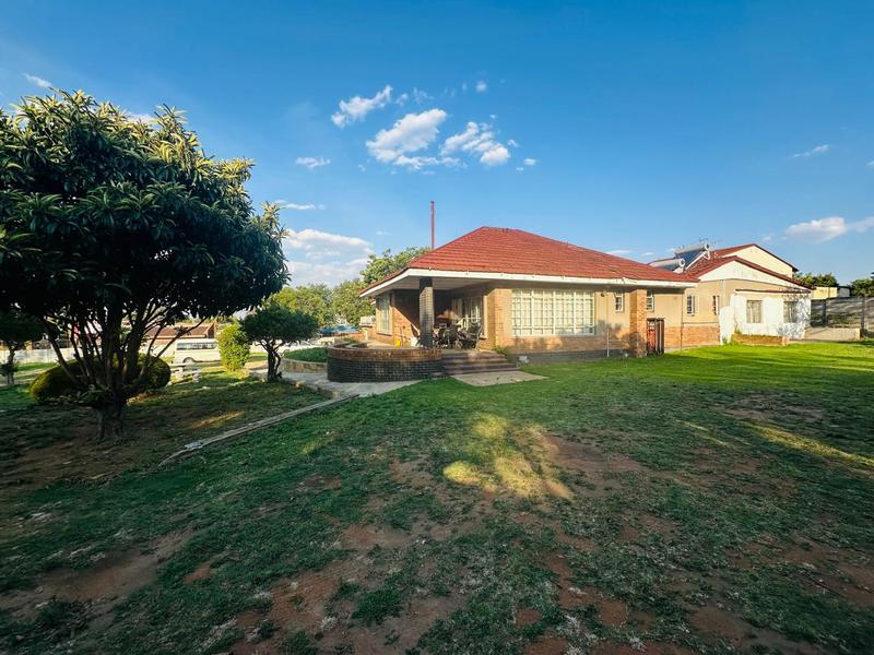 14 Bedroom Property for Sale in Parkhill Gardens Gauteng
