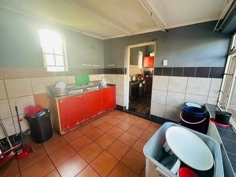 14 Bedroom Property for Sale in Parkhill Gardens Gauteng