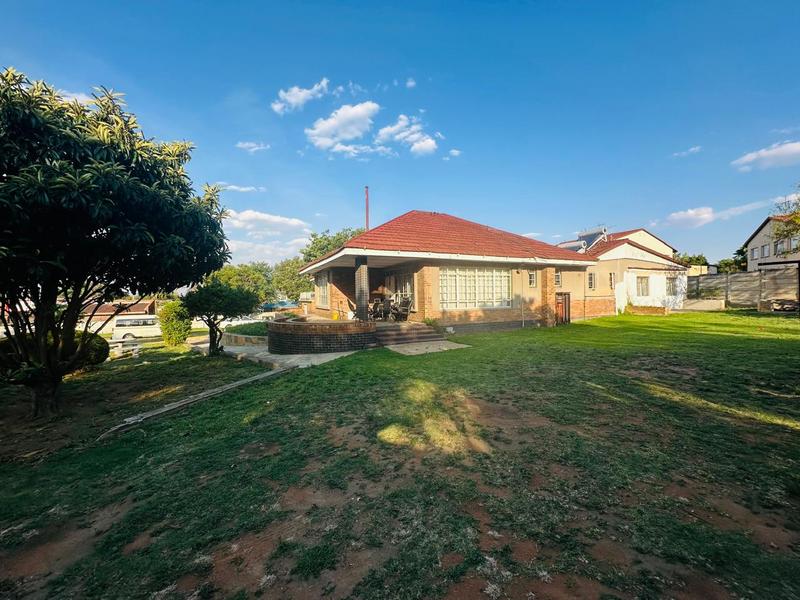 14 Bedroom Property for Sale in Parkhill Gardens Gauteng