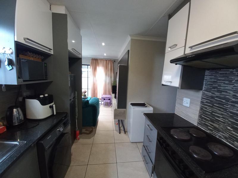 3 Bedroom Property for Sale in Andeon Gauteng